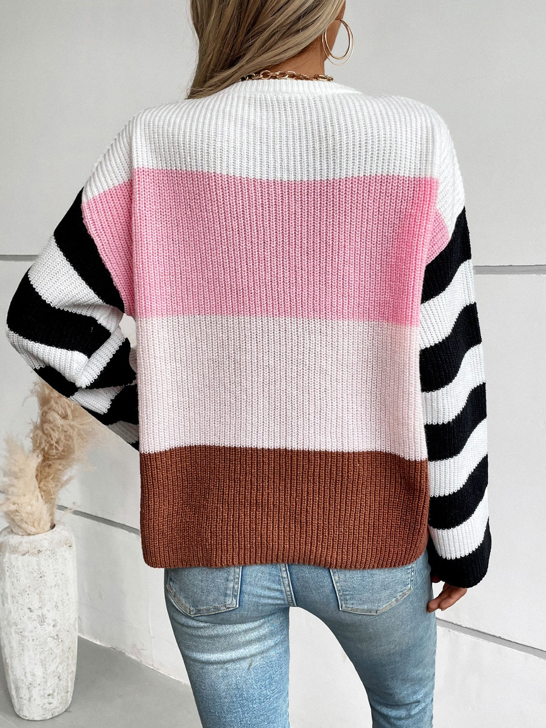 Color Block Round Neck Long Sleeve Sweater