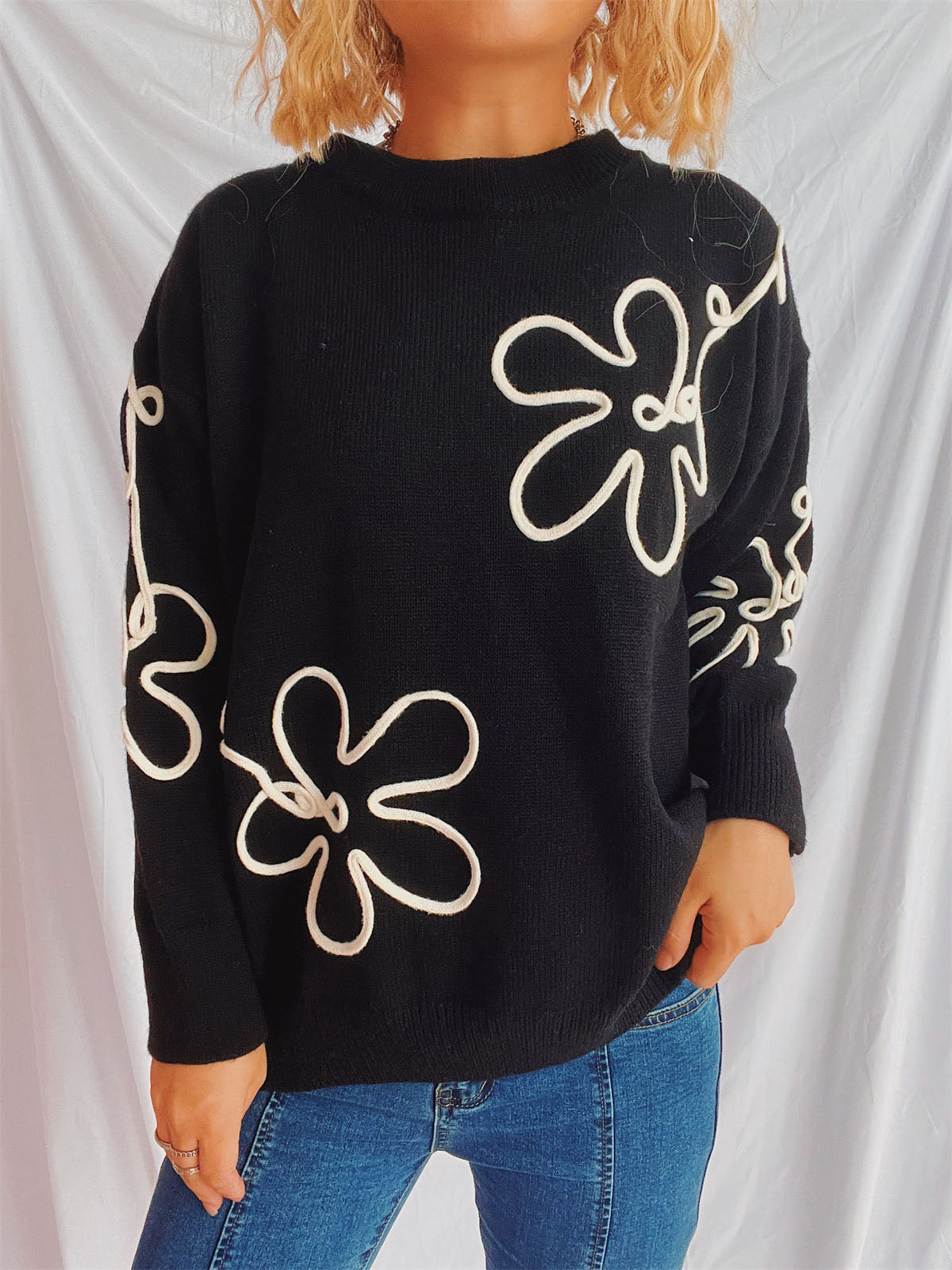 Flower Round Neck Long Sleeve Sweater