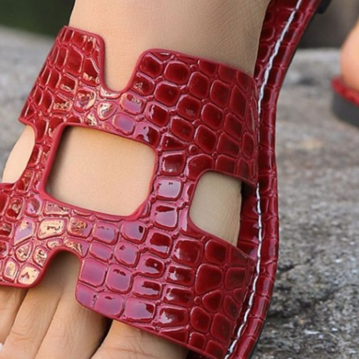 Crocodile Pattern Open-Toe Sandals